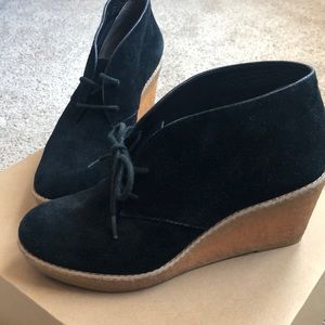 COLE HAAN HALLEY CHUKKA WEDGES